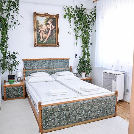 Lilla Vendeghaz Villa Hajduszoboszlo Luaran gambar