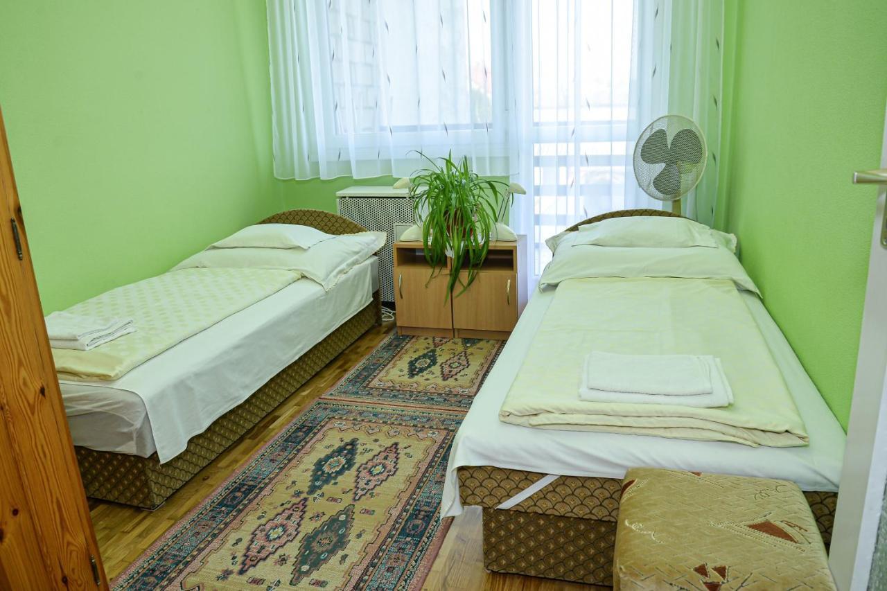Lilla Vendeghaz Villa Hajduszoboszlo Luaran gambar