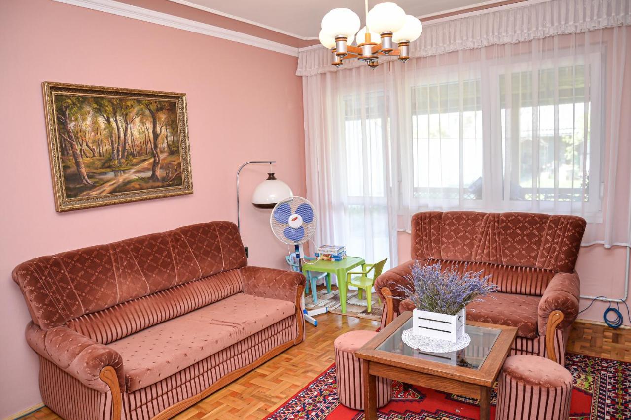 Lilla Vendeghaz Villa Hajduszoboszlo Luaran gambar
