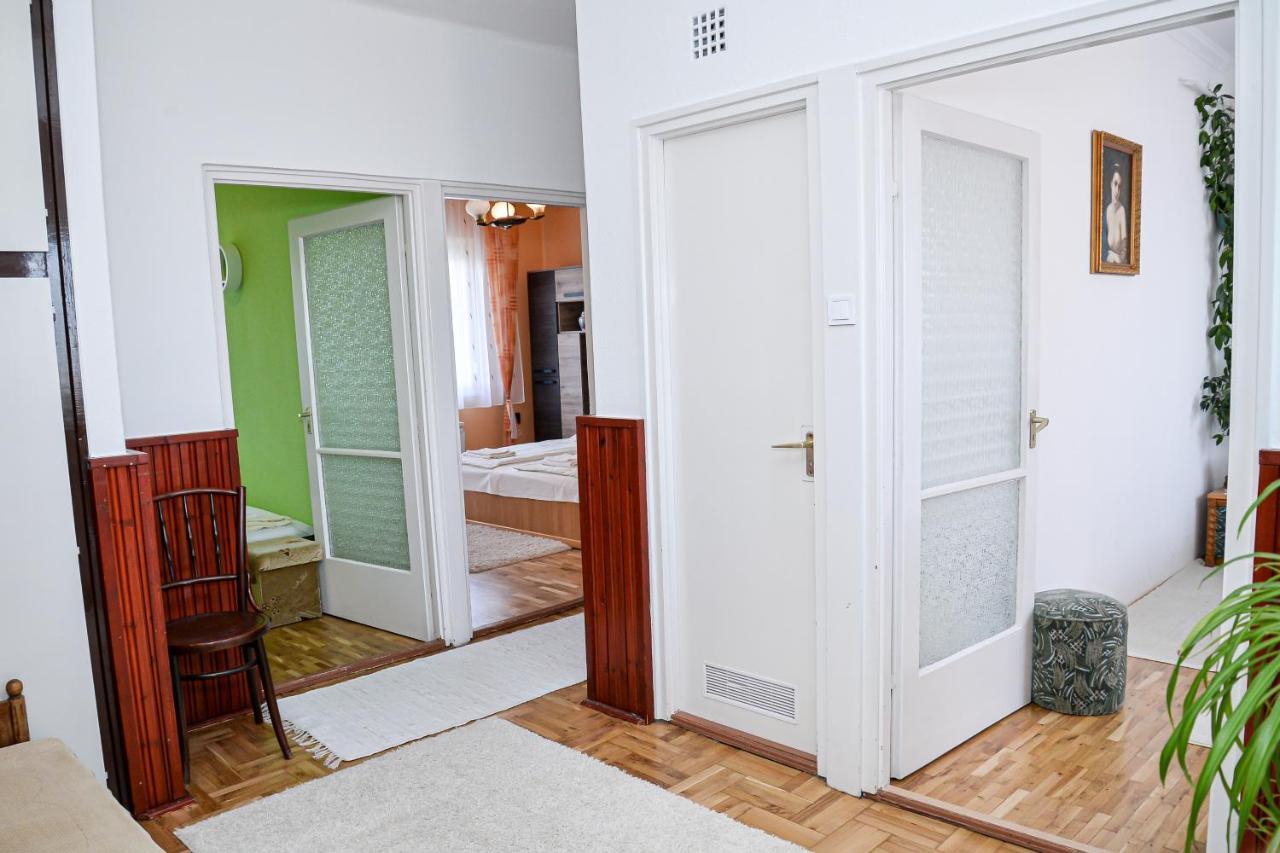 Lilla Vendeghaz Villa Hajduszoboszlo Luaran gambar